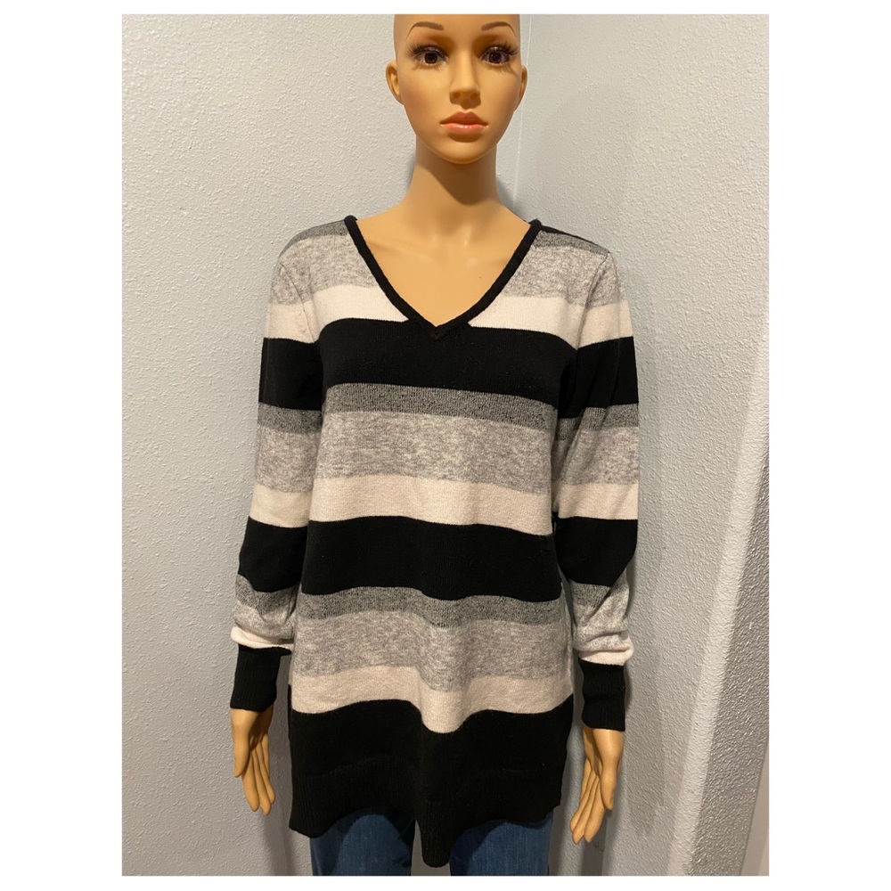 LANE BRYANT Knit pullover
